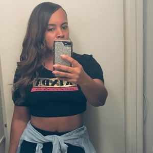 Meet your Posher, April